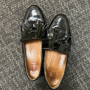 Black patent loafers women’s US size 9